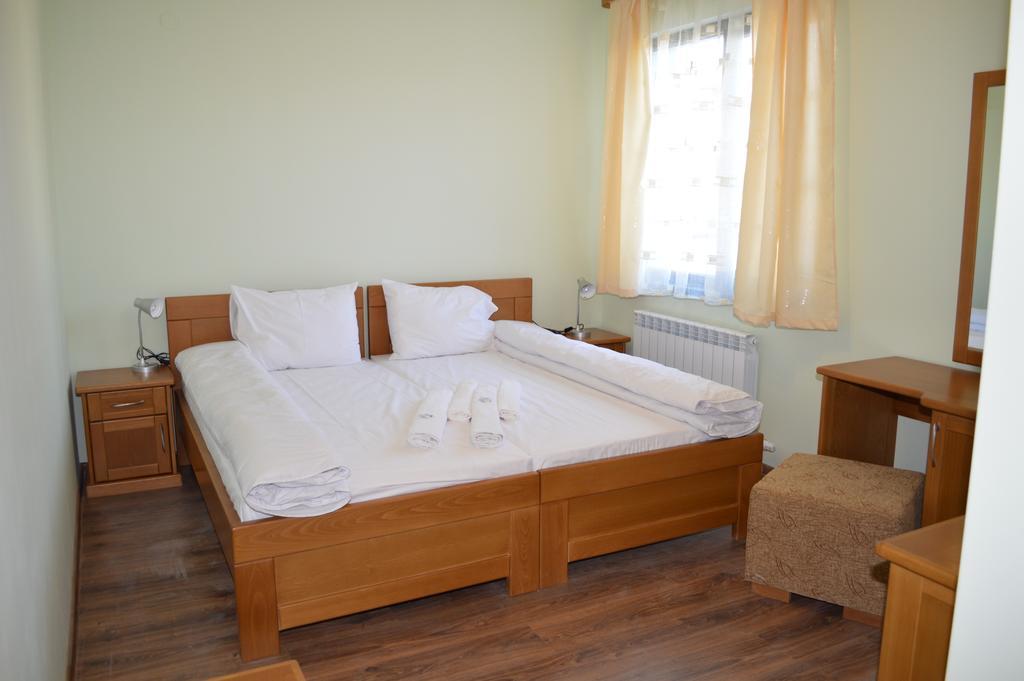 De-Yan Guest House Oreshak  Rom bilde